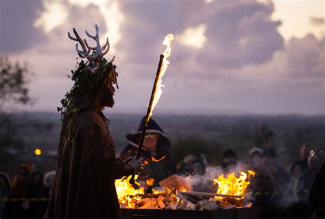  The Wild Hunt! A Glimpse into the Terrifying Pagan Rituals of Ancient Germany